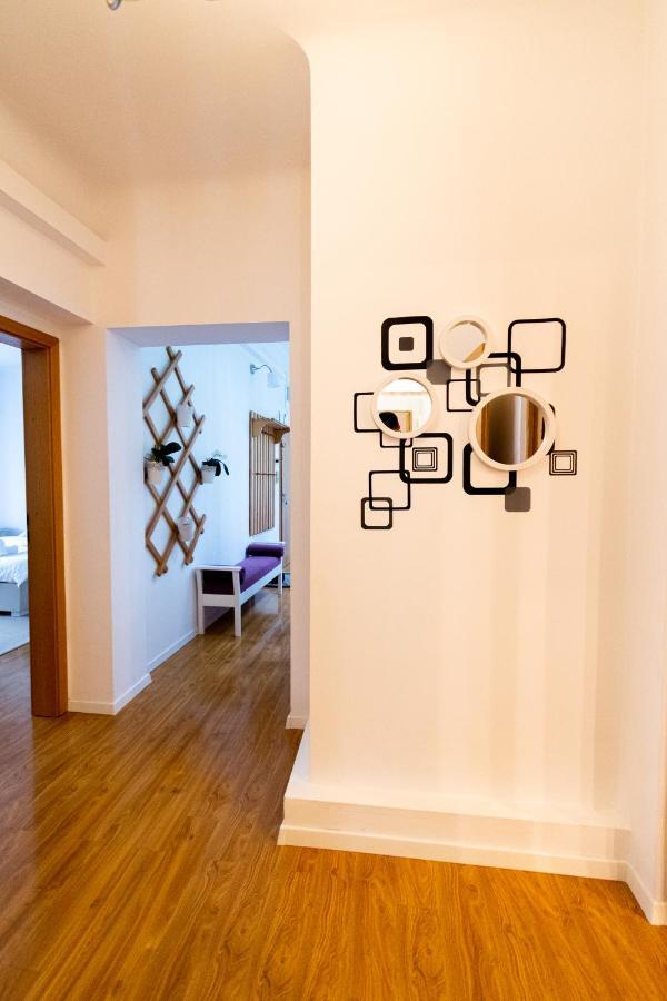 Ardor Apt - Bright And Secluded Apartment In The Heart Of Old Town Braşov Exterior foto